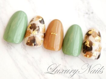 ラグジュアリーネイルズ タカダノババ(Luxury Nails Takadanobaba)/秋*柄ネイル