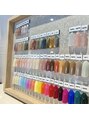 カラン 焼津店(CALIN) お客様のお好みに合わせて、ジェルの調合もいたします。