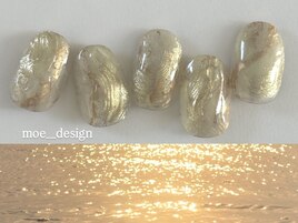 イエローゴールドニュアンス