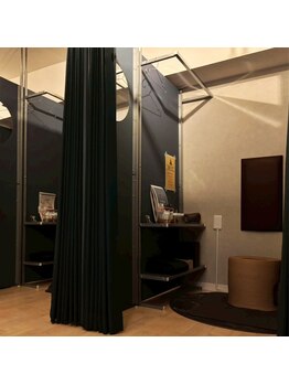 ヨモギー 渋谷店(YOMOGii)/落ち着いた雰囲気の店内