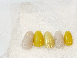 マスタードイエロー×グレージュ