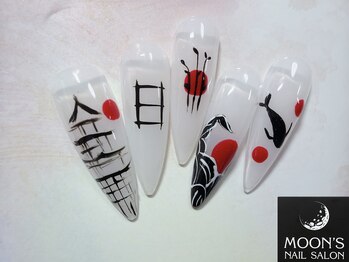 ムーンズ(Moon's)/