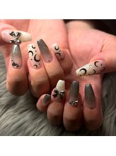 アイズニューヨークネイル(I's New York nail)/ムーンネイル
