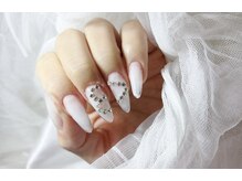 シンプルなロングネイル