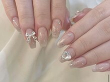 ミー(MI)/先端ラメグラデーション