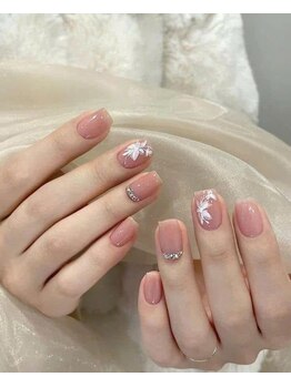 ヘブン ネイル 鶯谷(HEAVEN Nail)/ワンカラーネイルとストーン付き