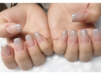 コチャメ ネイル アトリエ(Cochame nail atelier)/ミラーパウダーのグラデーション