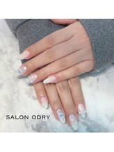 サロン オードリー 名駅店/４本アート★持ち込みOK