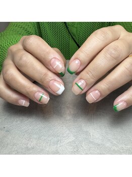 ウム(ium)/持ち込みニュアンスネイル