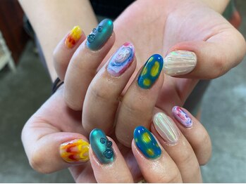 カーティシーネイルズ(curtisii NAILS)/持ち込みアレンジ
