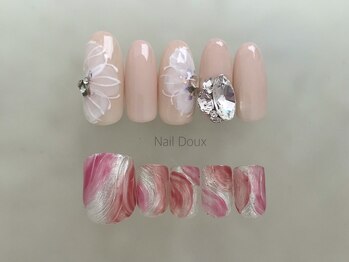 フラワービジューネイル