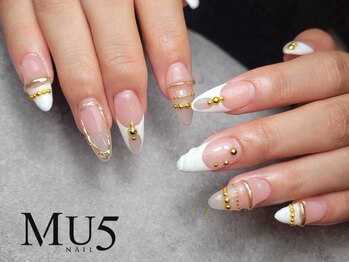 エムユーファイブネイル(MU5-nail)の写真/美しいフォルムで魅せる！海外デザインやニュアンスもお任せ!長さだしが得意なサロンで理想の指先へ★