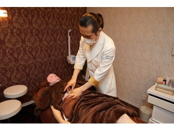 ブレア 銀座/ハリウッド式美容鍼【虎ノ門】