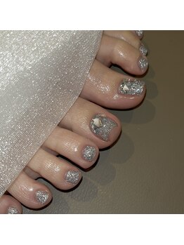 プリュム(plume.)の写真/≪足元も抜かりなく可愛い！がお洒落女子の鉄則☆≫見るたび心が躍る"映えるお気に入りnail"で気分UP♪