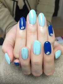 ニュアンスストライプネイル