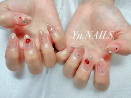 韓国◎宝石チークネイル