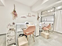 サロン チッチ(Salon titti)の雰囲気（華やかな店内＊）