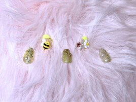 ☆ハチさんブンブンネイル☆