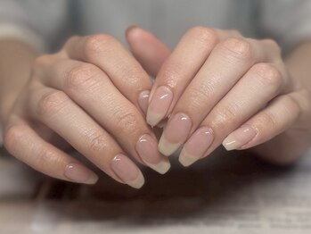 プラスミー(+me)の写真/自爪を労わる優しいサロン＊フィルイン技術を導入/丁寧なケアで自爪育成も兼ねてジェルネイルを楽しめます
