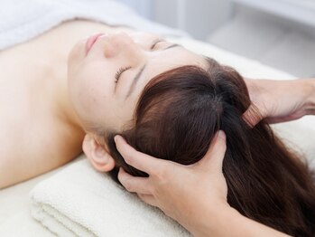 メルーラ(Mellura)の写真/【PCやスマホの目の疲れにも】考えすぎた脳とこわばった神経に、深い静けさを届けるドライヘッドスパ♪