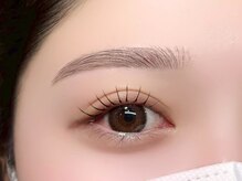 ニクシーアイブティック(Nixie Eye Boutique)/眉毛/まゆげ/美眉スタイリング