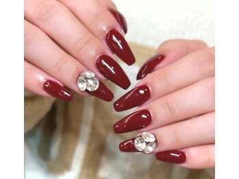 ネイルアンドアイラッシュスタジオ シュシュ(chouchou)/秋冬ボルドークリスタルVカット