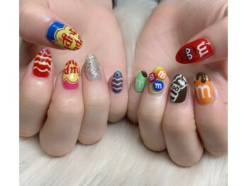 モモ(Momo)/お菓子ネイル