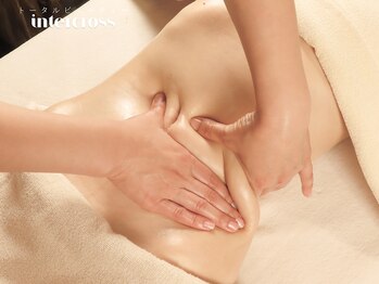 インタークロス(intercross)の写真/≪池袋駅C1出口1分/痩身専門≫"体重65kg以上限定"最新鋭のマシーン8種使い放題☆オーダーメイド痩身7800円~