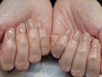 上品ラメラインネイル