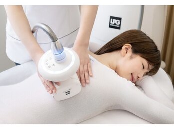 クールビューティー 上野(Coeur Beauty)の写真/【低刺激なのに驚きの変化!あなたの体に革命を★】疲労回復からボディラインケアまでお任せください◎