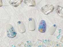 ネイルサロン ロゼプリュム/キラキラ水面ネイル
