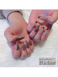 キラキラネイル