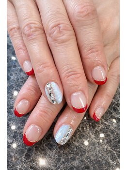 アンフィトリーテー/ハンドフレンチアート2本6600円