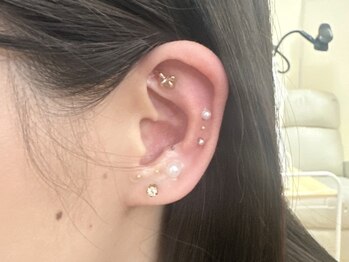 ホワイトニングサロン ホワイト(WHITE)/耳ツボジュエリー