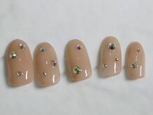 イズミネイル(izumi.nail)/キラキラパーツをランダムに！