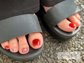 ビジュー ネイル(Bijoux)の写真/秋の装いは足元から♪サンダルの季節が過ぎても、素足の美しさは欠かせない!秋色で大人上品なフットネイル