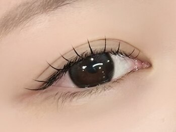 ニクシーアイブティック(Nixie Eye Boutique)/マツエク/フラットラッシュ