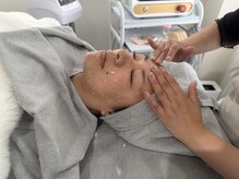 モンレーヴの雰囲気（ハリ・ツヤを育て、素肌力を引き出す角質整理）