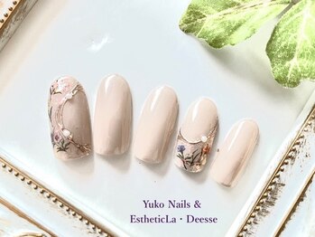 ユウコネイルズアンドエステティック ラ デェス(Yuko Nails & Esthetic La Deesse)/シルバーコース(定額制)¥6500