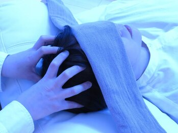 ヘッドミント 広島店の写真/凝り固まった頭皮をゆっくりじんわりと柔らかくほぐして、脳の疲れまでしっかりほぐすドライヘッドスパ♪