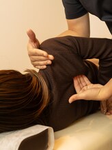 あおば整体院 栄ナディアパーク店/猫背矯正