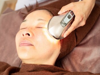 ファームディ(Pharm.D)の写真/《当サロン大人気メニュー!》エイジングケアの効果には圧倒的自信があります!いつまでも若々しい印象に♪