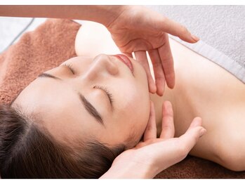 プリマ(prima)の写真/◇１月からセルマンピーリング導入◇くすみを改善して韓国艶玉肌ノーファンデに！敏感肌の方も◎