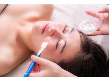 小顔フェイスラボ 南森町店(小顔 Face Labo.)/【オプション】カーボキシー