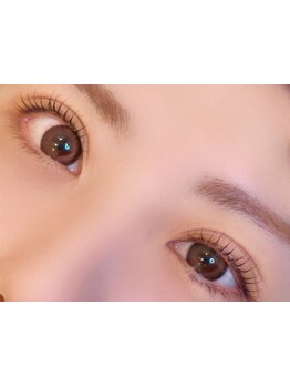 ナチュラル上品な目元にしたい