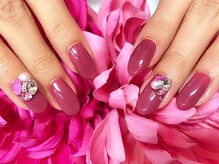 アイリッシュネイル 久屋大通店(Irish Nail)/小豆色×ビジュー盛り