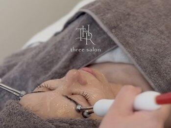 スリーサロン(THREE salon)の写真/最新セルラム導入☆オーダーメイド美容で肌の深部へ働きかけ、あらゆる肌悩みへアプローチ◎