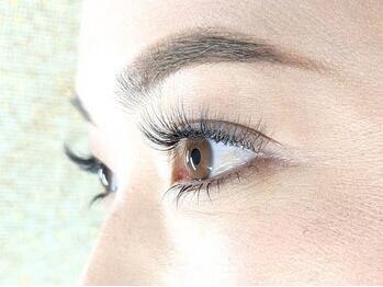 まつげエクステサロン アイズ 浦和店(I's)の写真/韓国発！最軽量【ツインフラット】流行りのふさふさ自然なボリュームまつ毛ならコレ！取扱い稀少な導入店！