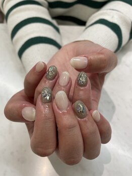 スピカ ネイルサロン アンド スクール(Spica nailsalon&school)/秋仕様！カーキネイル