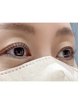 ナチュラル上品な目元にしたい